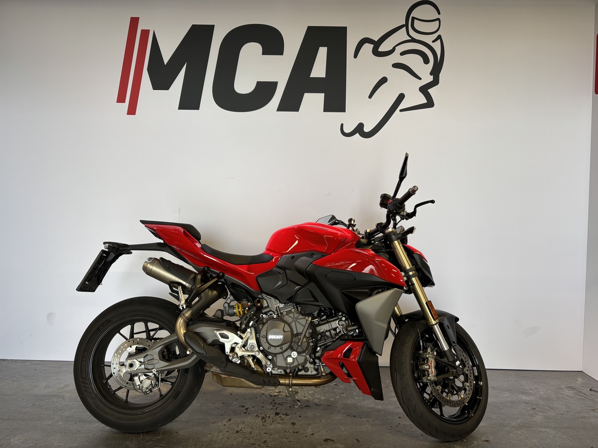 DUCATI STREETFIGHTER V2