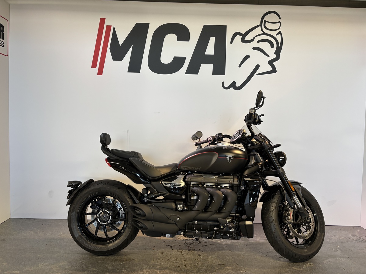 TRIUMPH ROCKET 3 STORM GT